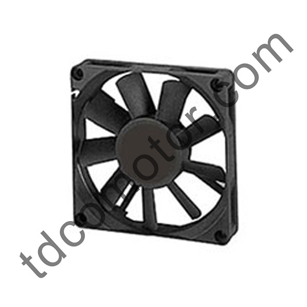 DC axiális ventilátor 80x80x15 YZ-8015D hüvelycsapágy golyóscsapágy